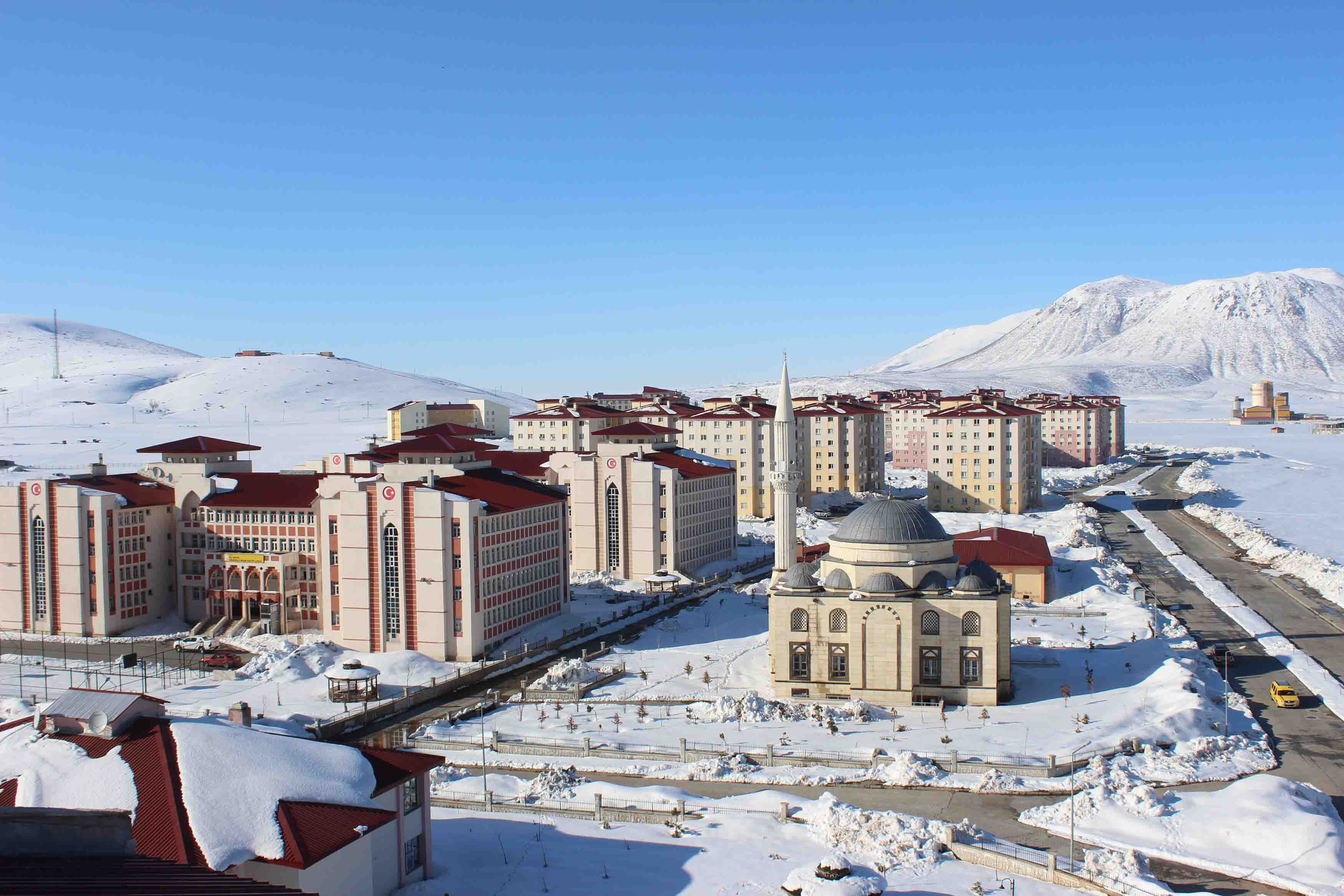 Bitlis Beşminare 924 Konut & Cami & Okul