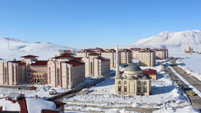 Bitlis Beşminare 924 Konut & Cami & Okul & Ticaret Merkezi